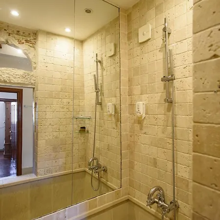 Saraca Palace By Duhomes