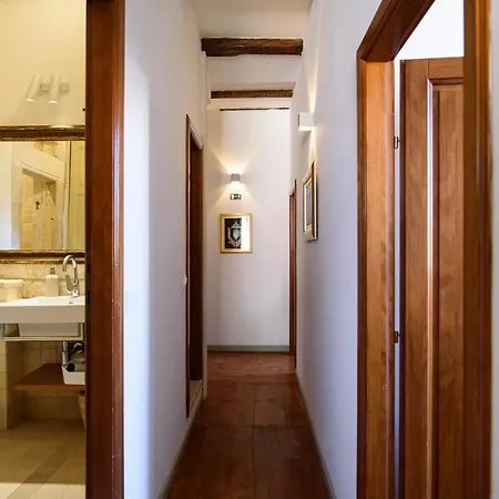 Saraca Palace By Duhomes Apartman *