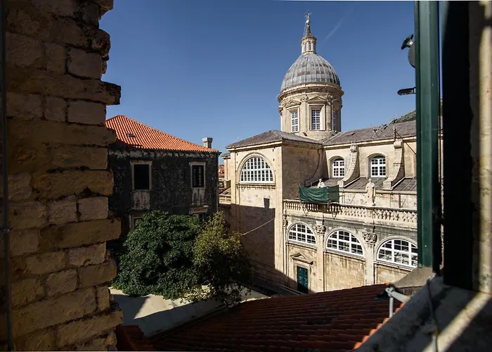 아파트 Saraca Palace By Duhomes