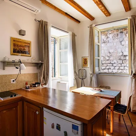 Saraca Palace By Duhomes *