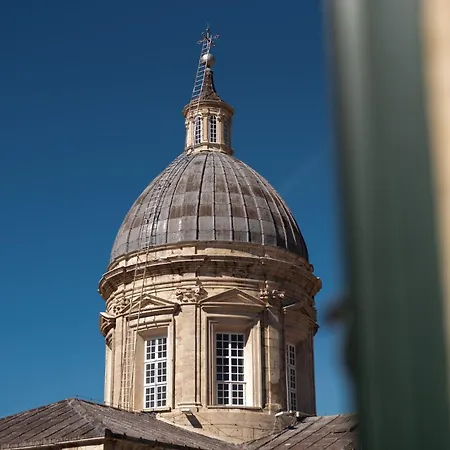 Saraca Palace By Duhomes 아파트