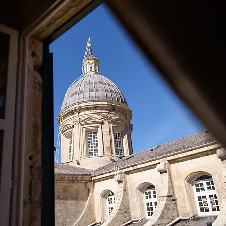 Saraca Palace By Duhomes *