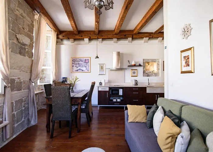 アパート Saraca Palace By Duhomes *